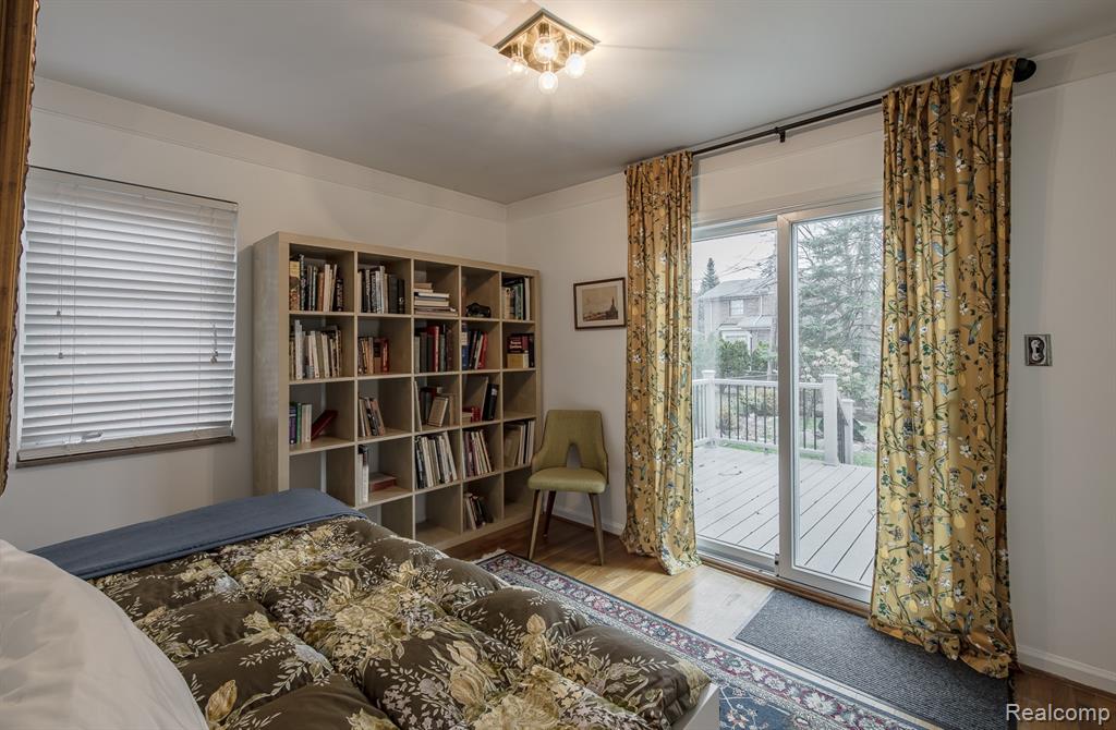 10846 Hart Avenue, Huntington Woods, MI — Photo 24
