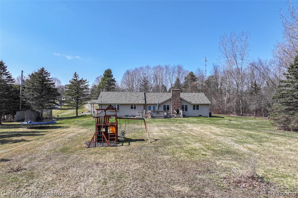 5464 N Seymour Road, Flushing, MI 48433 — Photo 11
