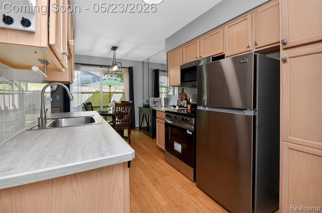 70 Pine Tree Ridge Drive, 2, Waterford, MI 48327 — Photo 15
