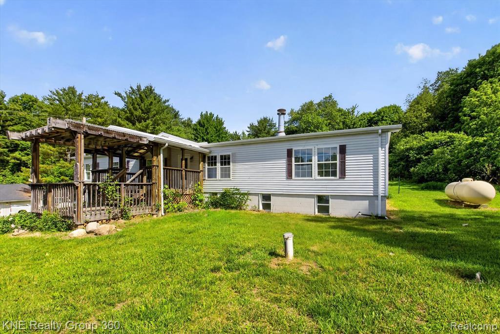 4884 Piersonville Road, Columbiaville, MI 48421 — Photo 5