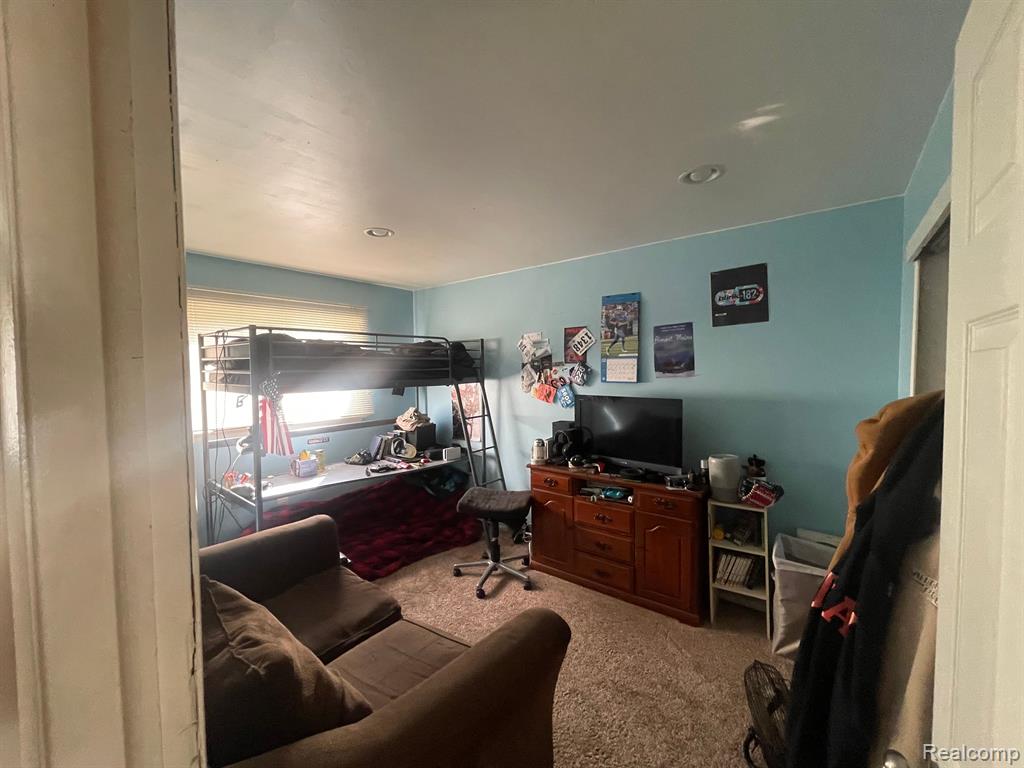 8540 CENTRAL, Center Line, MI 48015 — Photo 6
