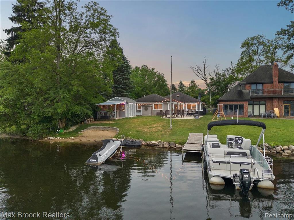 486 Charlevoix Street, Commerce Twp, MI 48382 — Photo 4