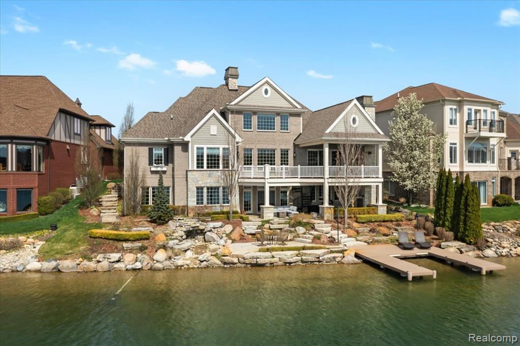8403 BOULDER SHORES Drive, South Lyon, MI 48178 — Photo 2
