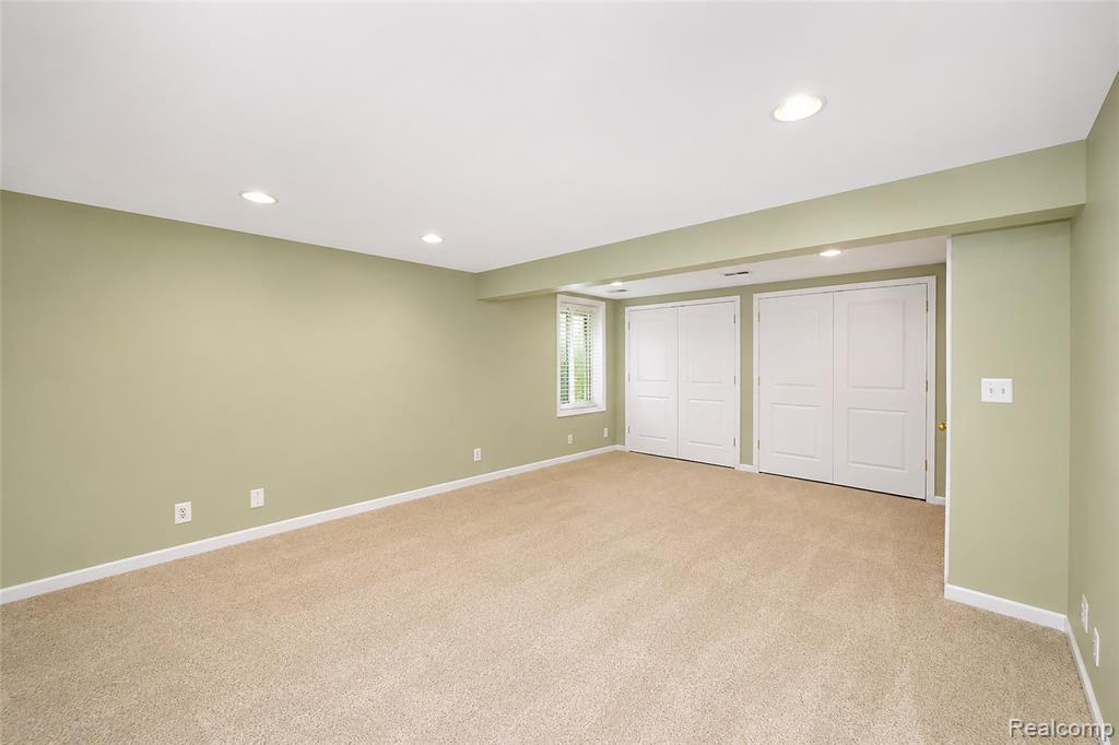 5370 Breeze Hill Place, Troy, MI 48098 — Photo 23