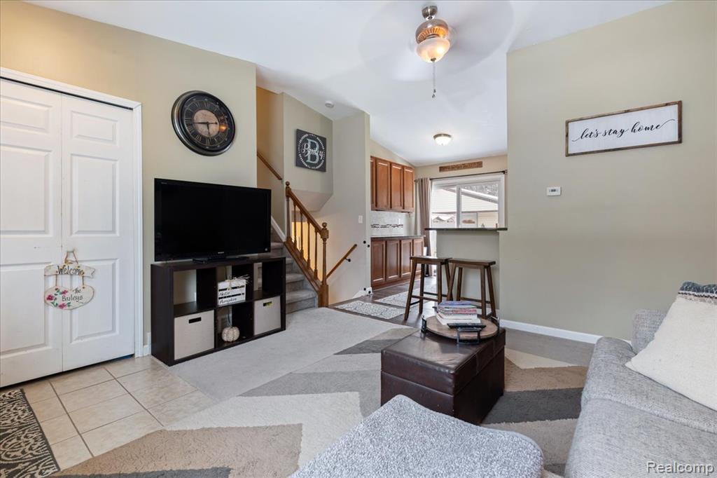 477 Barchester Street, Westland, MI 48186 — Photo 5