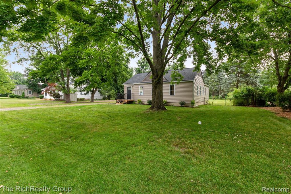 9670 Gold Arbor Road, Plymouth, MI 48170 — Photo 4