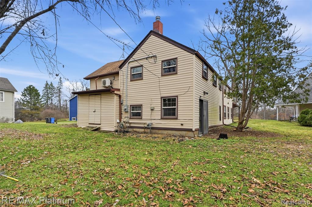 562 S Hughes Road, Howell, MI 48843 — Photo 15