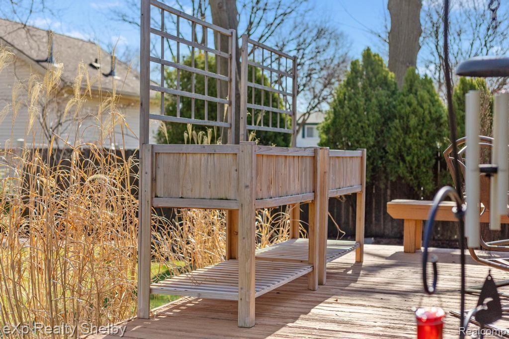 691 BARCLAY Drive, Troy, MI 48085 — Photo 55
