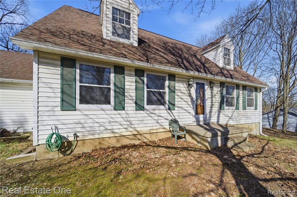 11458 College Avenue, Pinckney, MI 48169 — front exterior