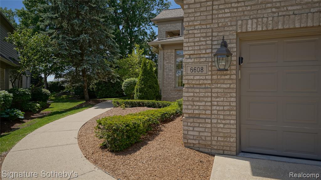 6608 ENCLAVE Drive, Clarkston, MI 48348 — Photo 3