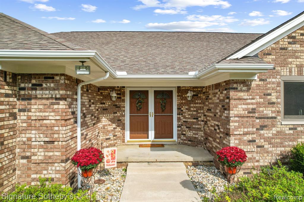 840 Eager Road, Howell, MI 48843 — Photo 2