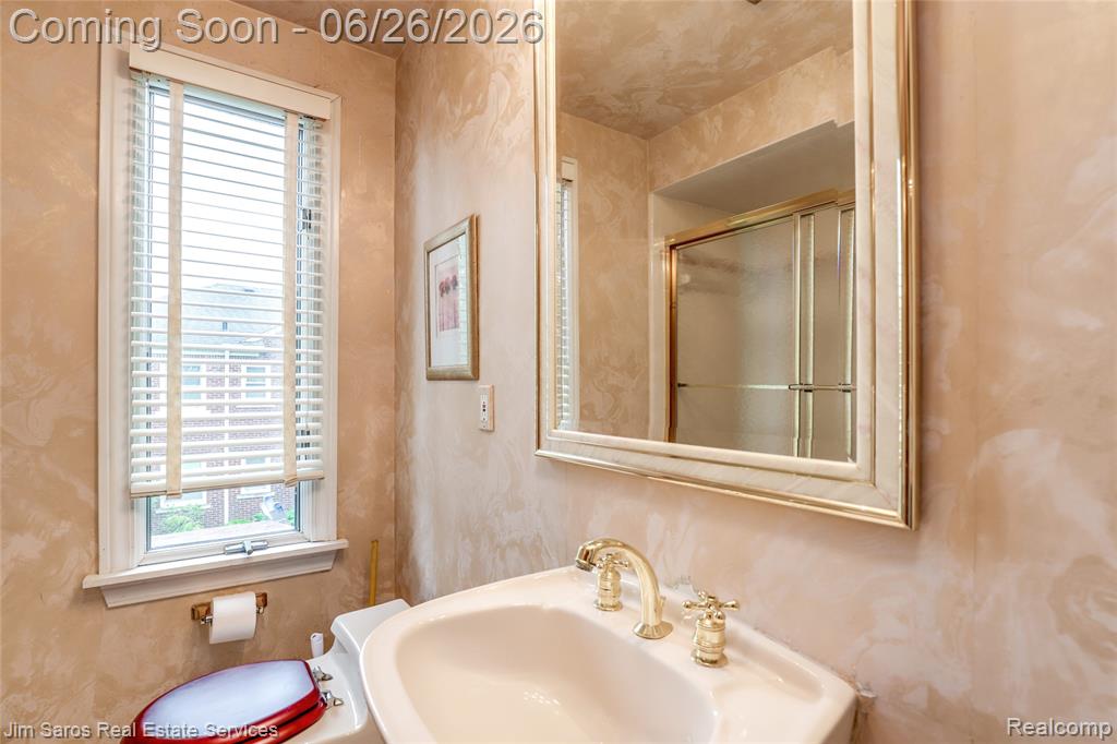 764 Harcourt Road, Grosse Pointe Park, MI 48230 — Photo 24