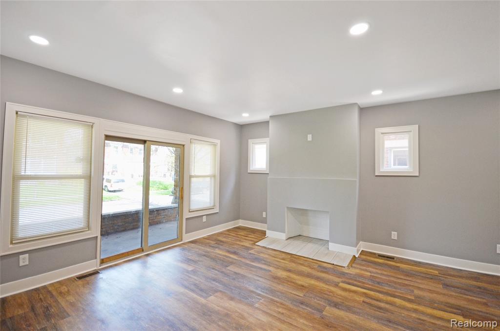 2253 Gladstone Street, Detroit, MI 48206 — Photo 5