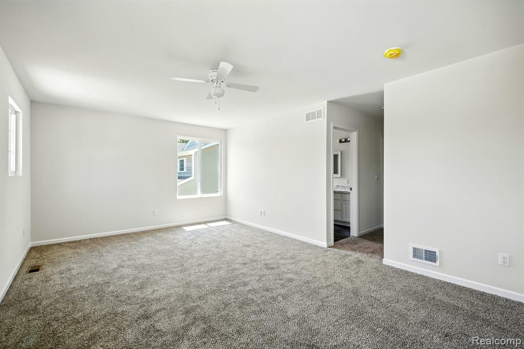 5751 Copper Tree Park, Waterford, MI 48327 — Photo 7