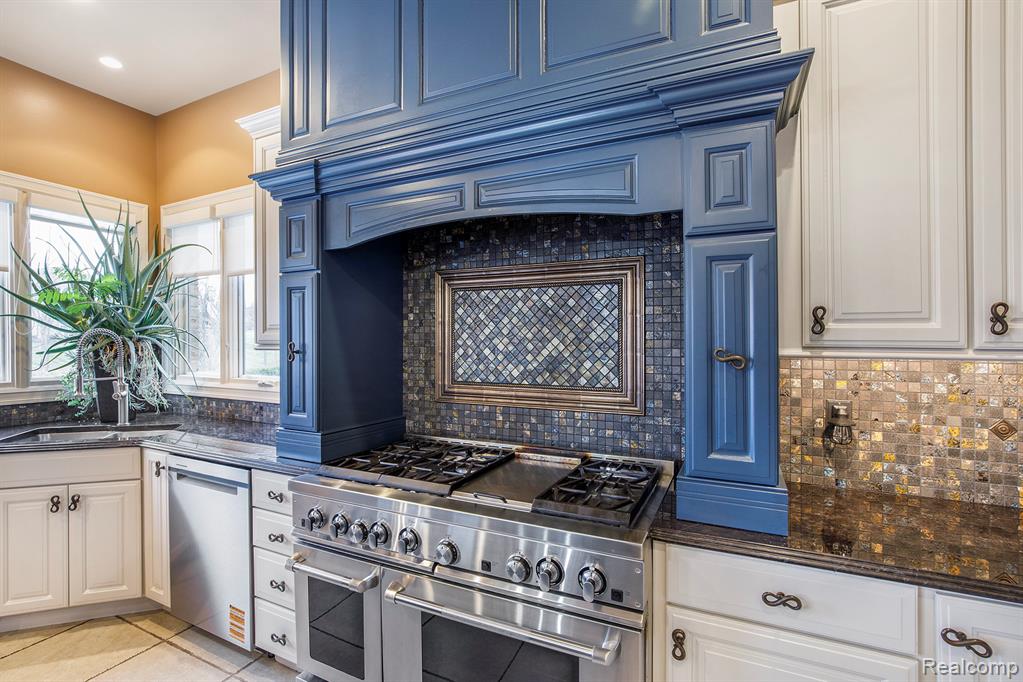 8301 Misty, Grand Blanc, MI 48439 — Photo 8