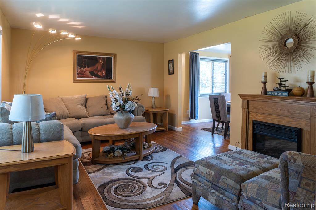 9568 Crosley, Redford, MI 48239 — Photo 3