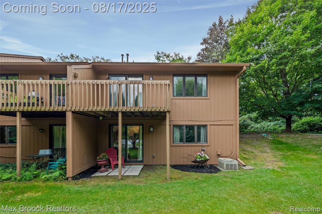 7680 Hudson Court, Dexter, MI 48130 — Photo 35