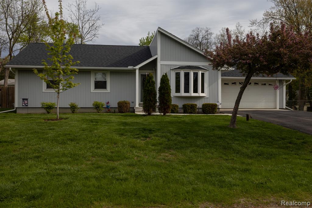 9170 Pennfield Avenue, White Lake, MI — front exterior