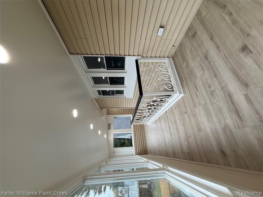 410 E Twelve mile Road, Royal Oak, MI 48073 — Photo 13