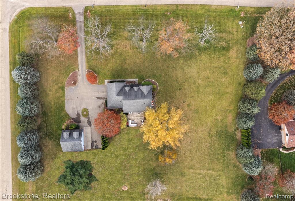12567 BLUEBERRY Lane, Davisburg, MI 48350 — Photo 3