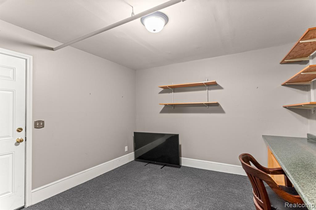 20110 Rodeo Court, Southfield, MI 48075 — Photo 24