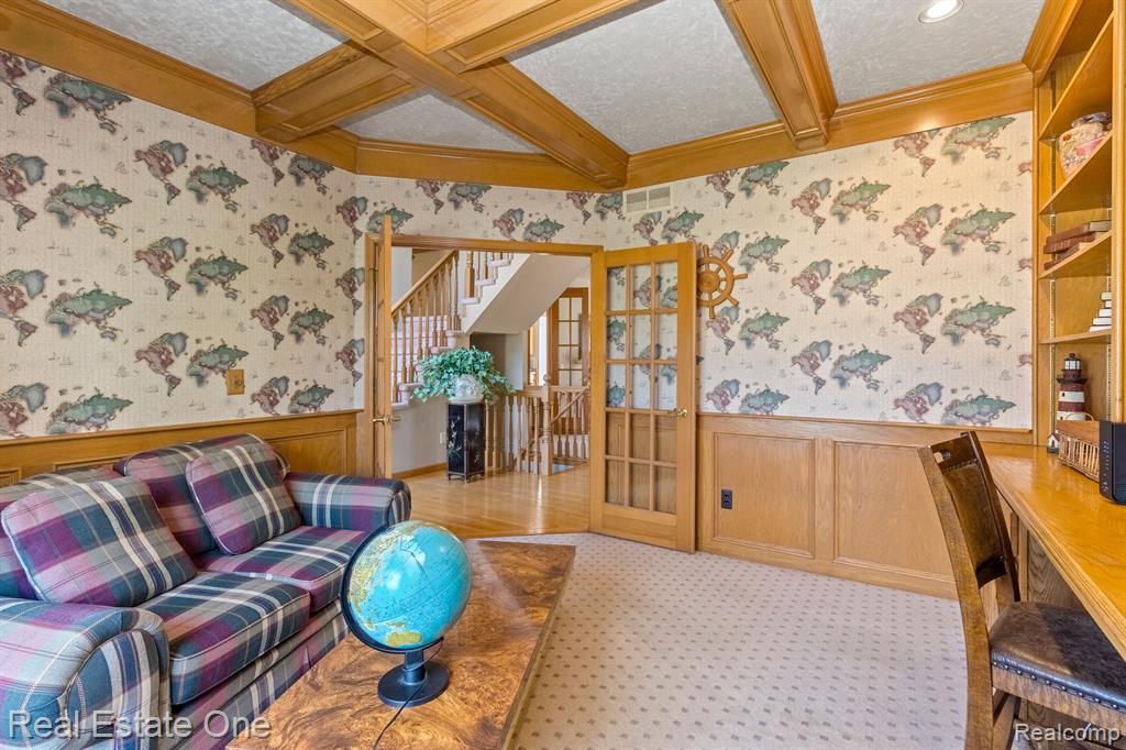 43581 NAVES Court, Clinton Twp, MI 48038 — Photo 10