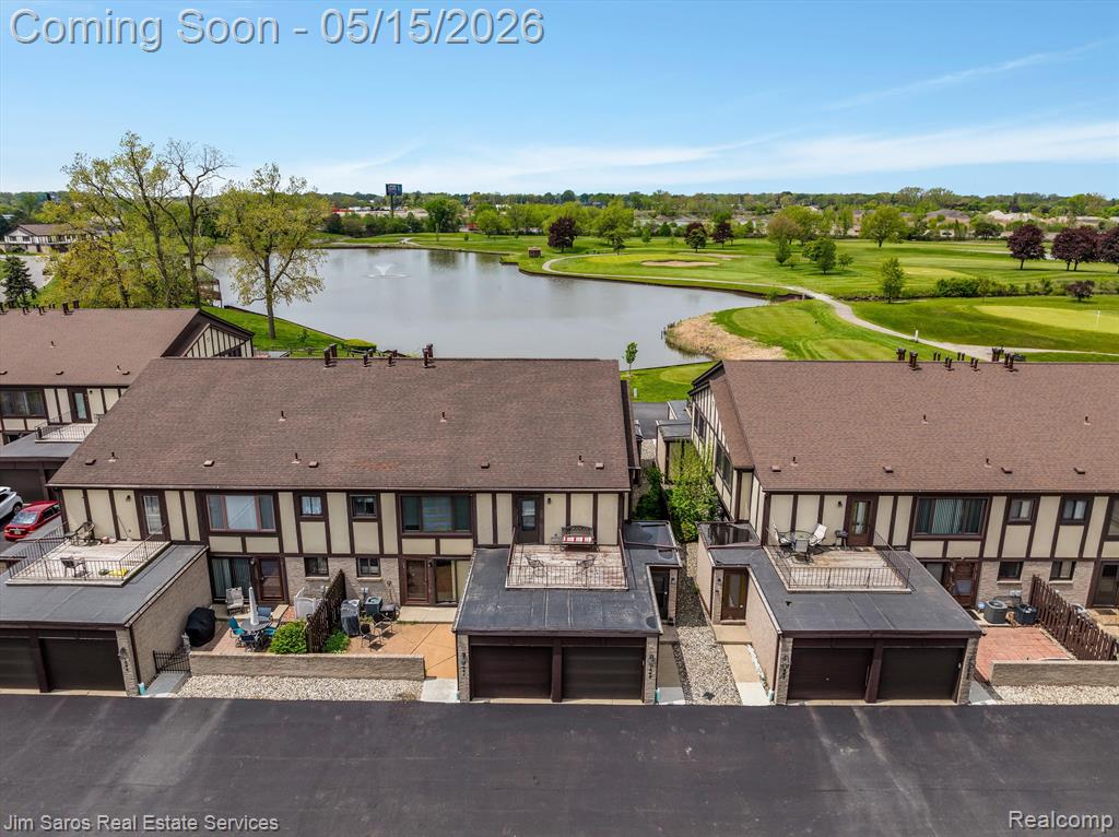 1089 COUNTRY CLUB Drive, Saint Clair Shores, MI 48082 — front exterior
