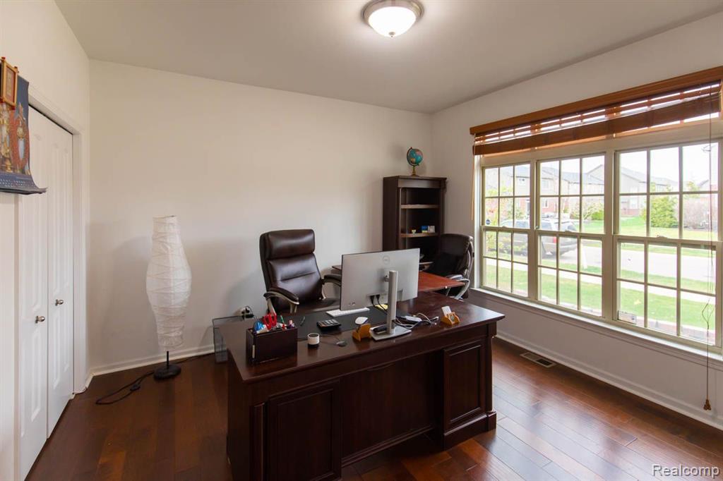 51040 UPLAND VIEW Street, Canton, MI 48188 — Photo 9