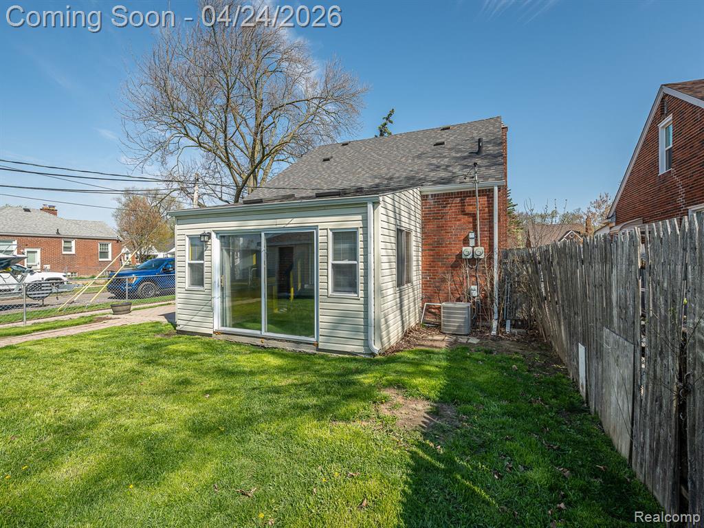 877 Moran Avenue, Lincoln Park, MI 48146 — Photo 33