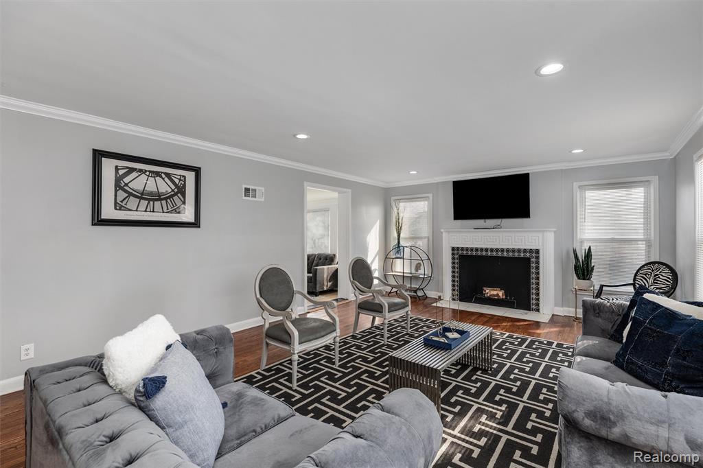 17200 Pontchartrain Boulevard, Highland Park, MI 48203 — Photo 6