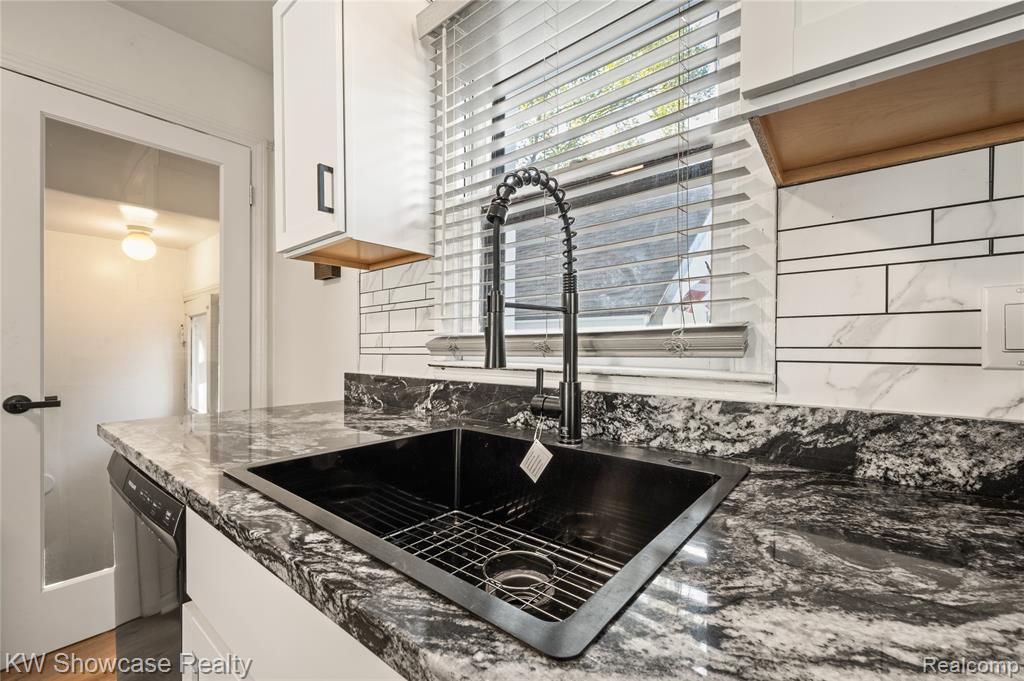 20352 Beatrice Street, Livonia, MI, 48152