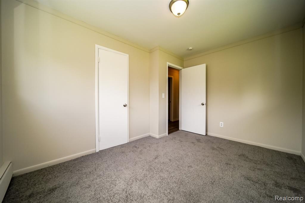 46269 HULING Street, Shelby Twp, MI 48317 — Photo 37