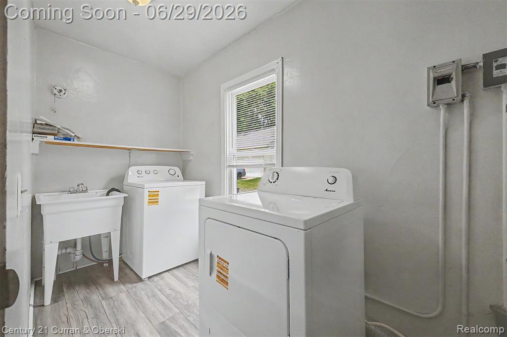24915 Saint Paul Boulevard, Harrison Township, MI — Photo 12