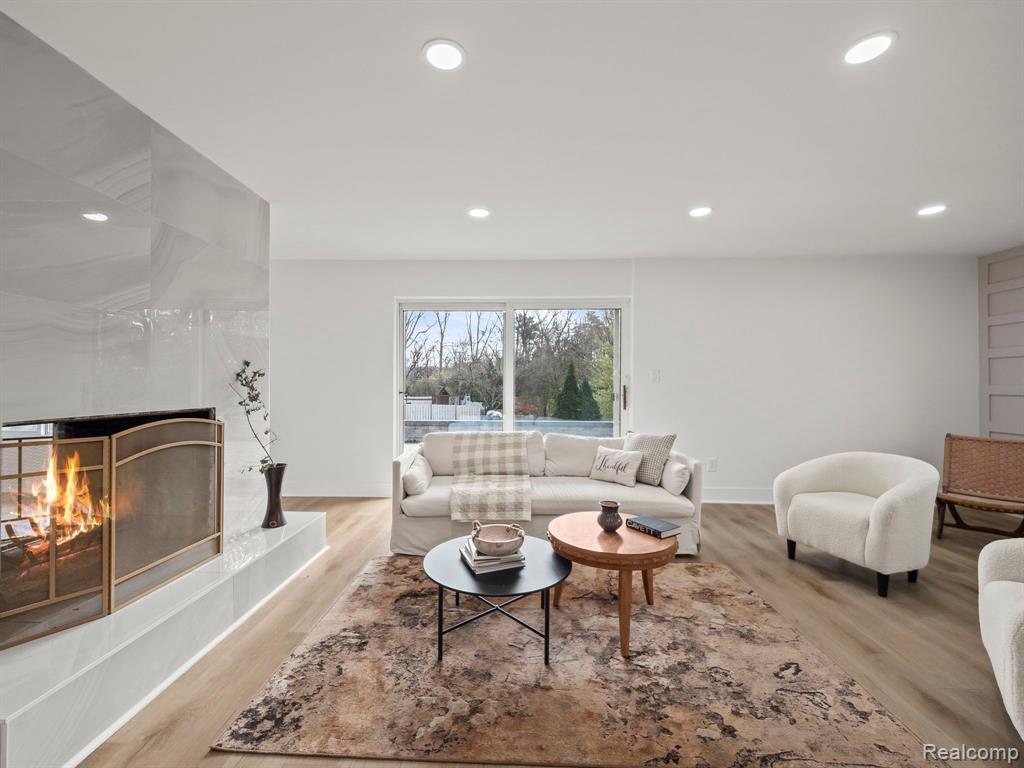 7011 WHITE PINE Drive, Bloomfield Hills, MI 48301 — Photo 11