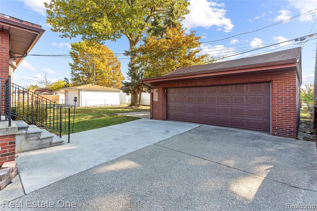 679 Emmons Boulevard, Lincoln Park, MI 48146 — Photo 13