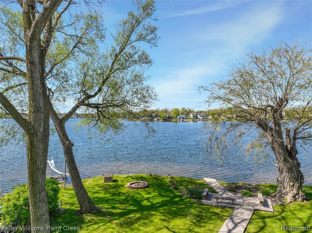 10045 Highland Road, White Lake, MI — Photo 59
