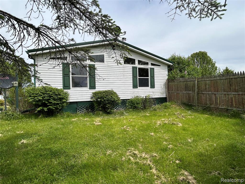 8610 Peck Road, Marlette, MI 48453 — Photo 5