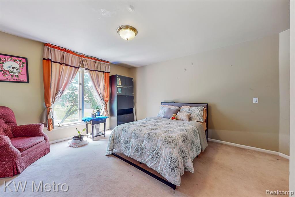 6657 Chelsea Bridge, West Bloomfield, MI — Photo 31