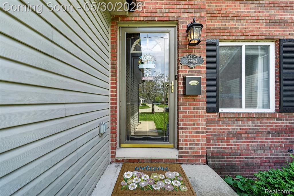 18364 Beechwood Street, Roseville, MI 48066 — Photo 6