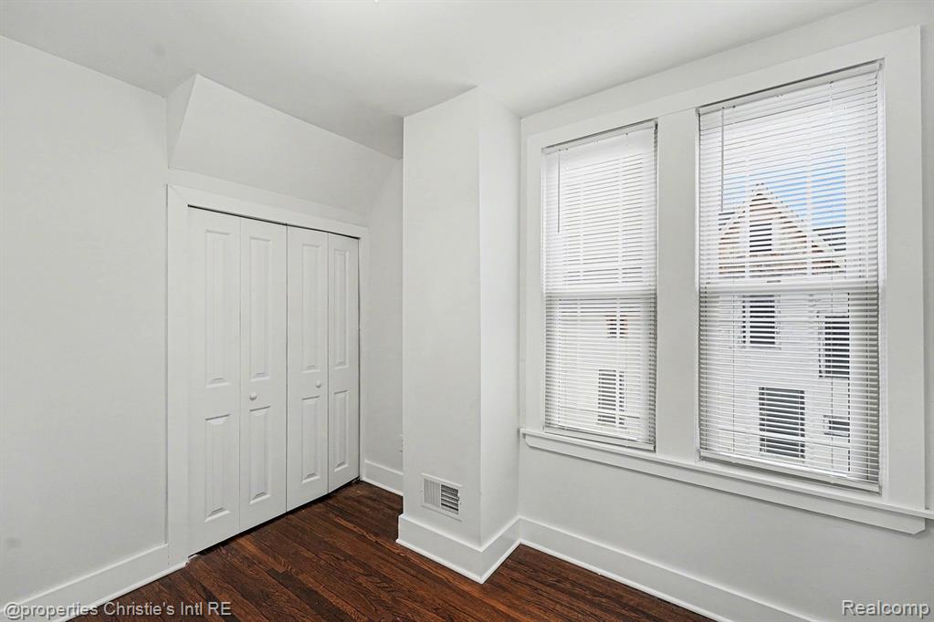 1463 Baldwin Street, Detroit, MI 48214 — Photo 12