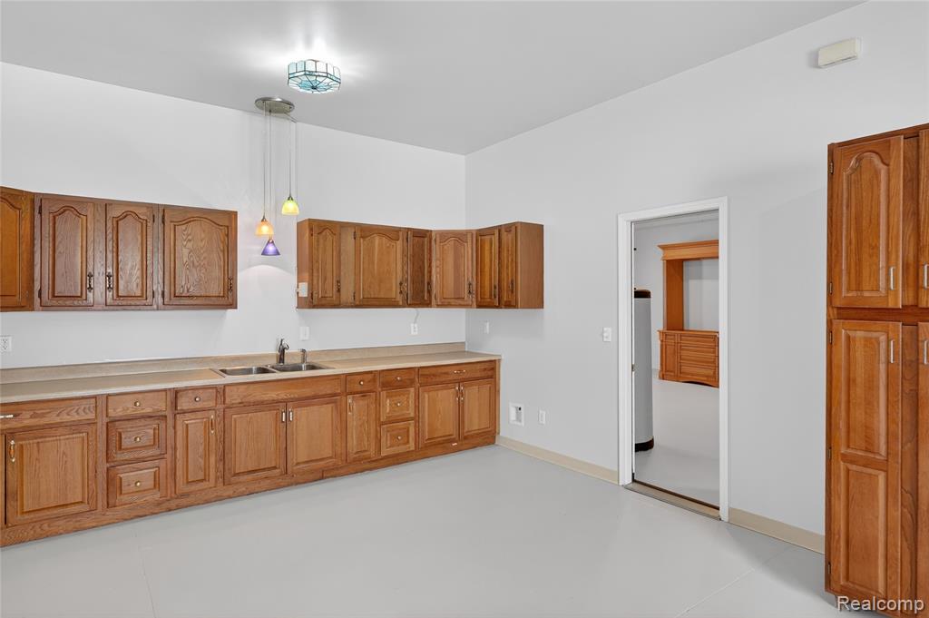 9624 Bridge Lake Road, Clarkston, MI 48348 — Photo 30