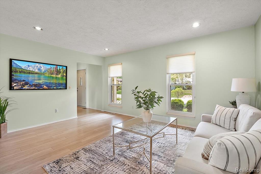 2832 Warrior Drive, Wixom, MI 48393 — Photo 12