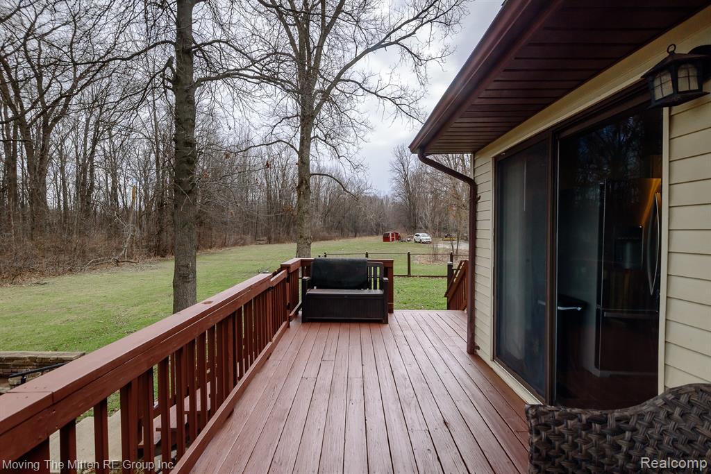 21775 Clemmons Court, Belleville, MI 48111 — Photo 25