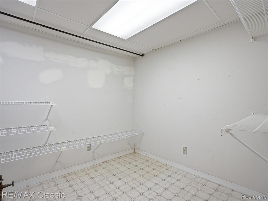 9116 Tecumseh Avenue, Redford, MI 48239 — Photo 31