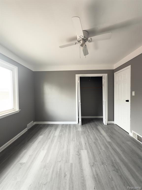 7402 COLONIAL Street, Dearborn Heights, MI 48127 — Photo 15