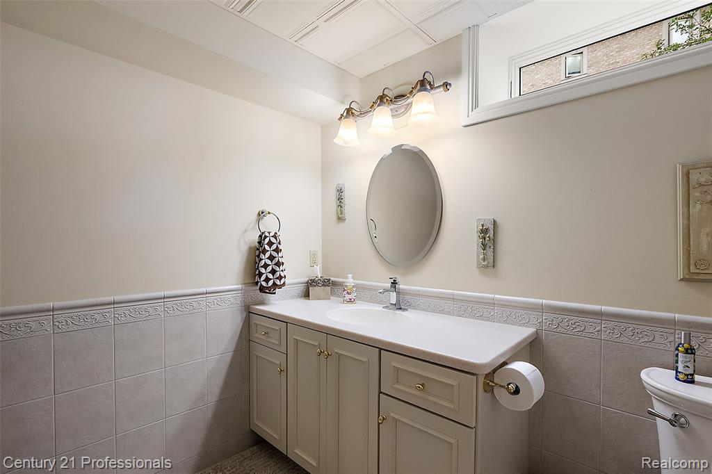 9310 Fairway Trail, Grand Blanc, MI 48439 — Photo 73