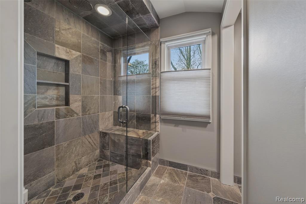 16265 Locherbie Avenue, Beverly Hills, MI 48025 — Photo 22