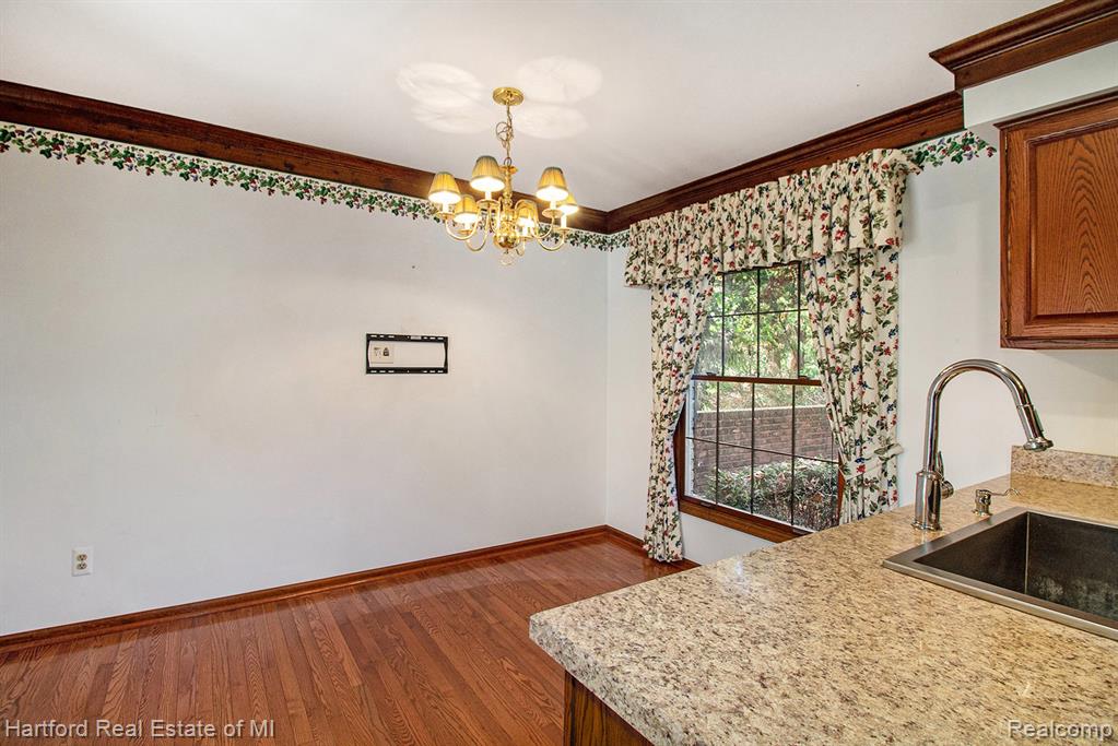 4506 Golf View Drive, Brighton, MI 48116 — Photo 10
