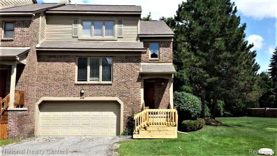 6298 Aspen Ridge Boulevard, 34, West Bloomfield, MI — front exterior