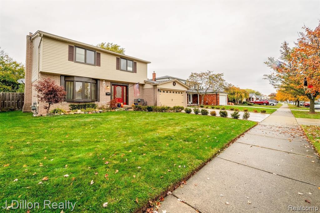 43682 LOMBARDY Drive, Canton, MI 48187 — Photo 2